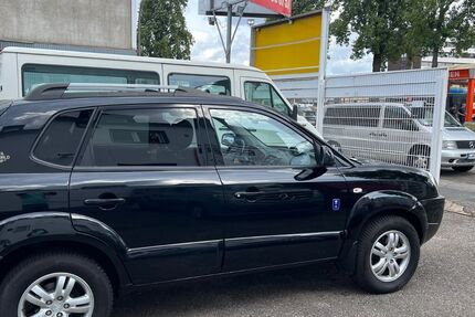 Hyundai TUCSON 96.000 km 6.500 &euro; Köln 50825