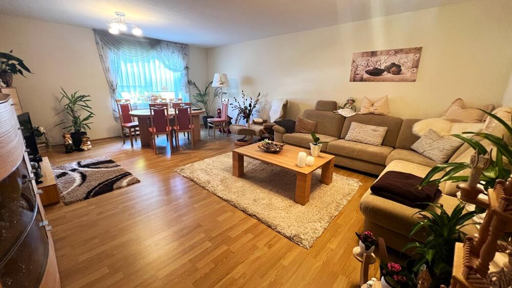 Ihr Platz für Ideen, Handwerk und neues Wohnen - Einfamilienhaus Königsfeld | Angebot:24716667