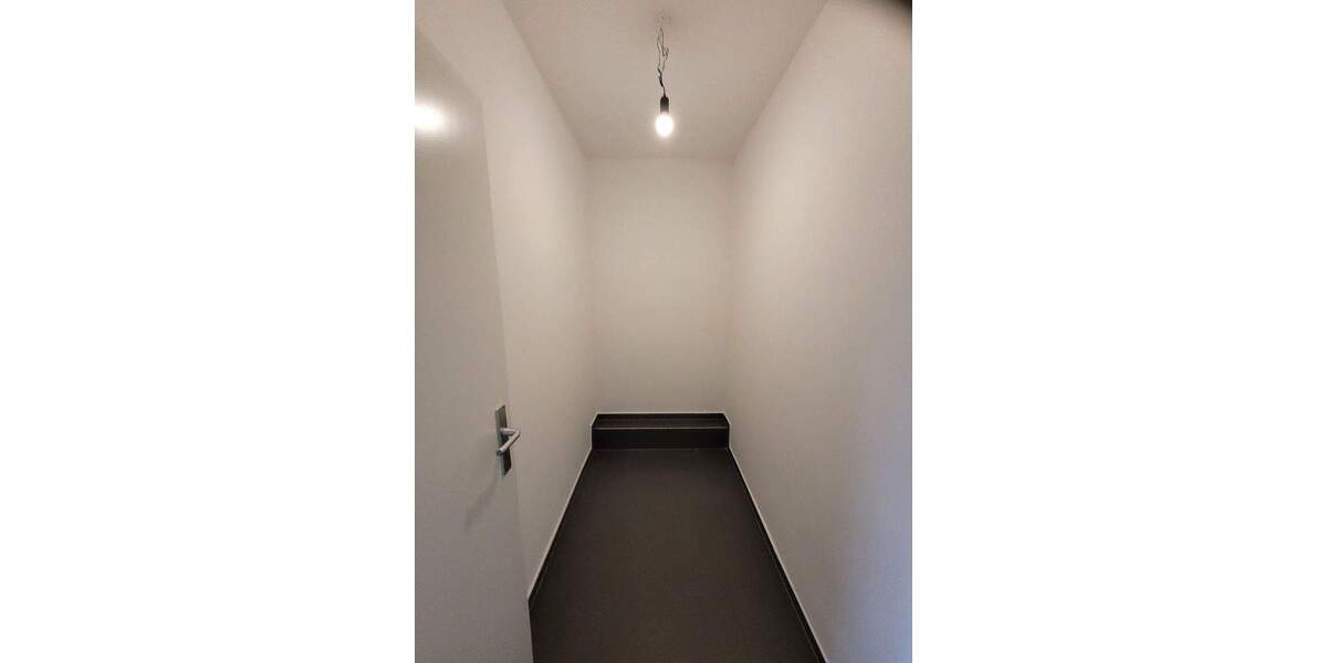 Frisch renovierte 2 Zimmer Balkonwohnung - ideal für SIE und IHN 2 zimmer