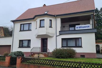 Großzügiges Villenanwesen mit Erkerfassade in Höhenlage von Neunkirchen - Haus Neunkirchen Heinitz | Angebot:26963473