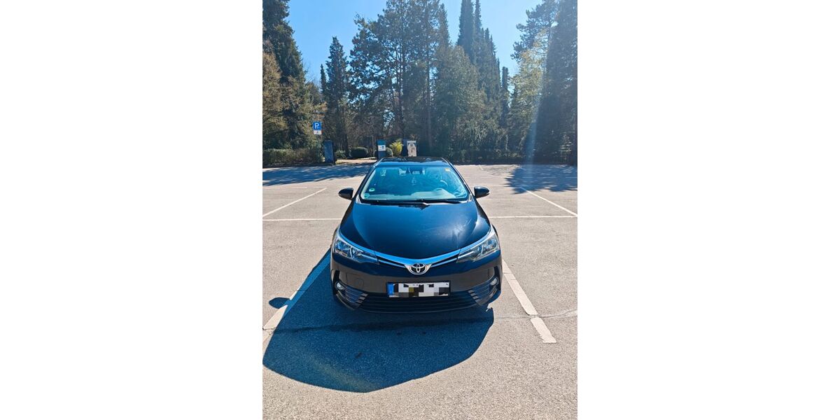 Toyota Corolla 86.000 km 14.000 &euro; München 81737