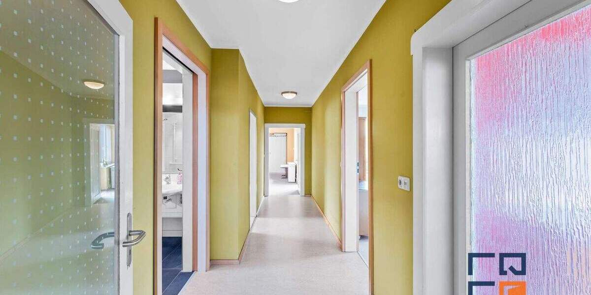 Behinderten und Rollstuhlgerechtes Mehrfamilienhaus mit Aufzug, Sonnenterrasse und großen Garten 9 zimmer