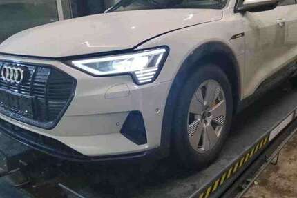 Audi e-tron 61.000 km 34.970 &euro; Helmstedt 38350