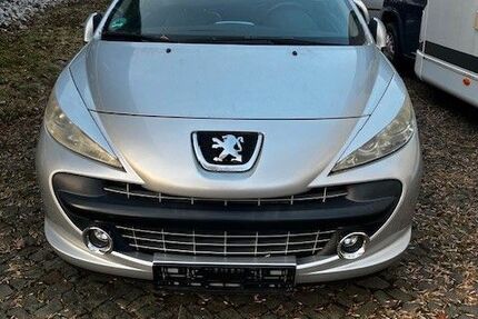 Peugeot 207 112.000 km 800 &euro; Clausthal-Zellerfeld 38678