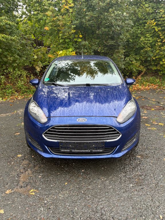 Ford Fiesta 151.500 km 4.900 € Netzschkau 08491