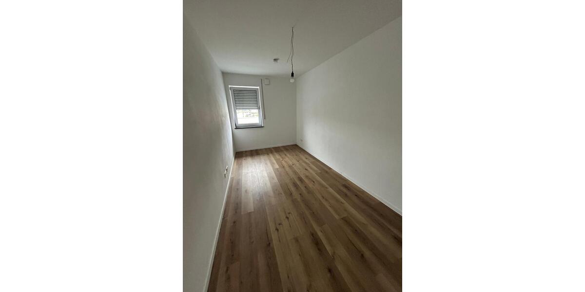 Einfamilienhaus Regenstauf - 3 Zimmer, 78 m&sup2;, 1.350&euro; | Angebot:26212468