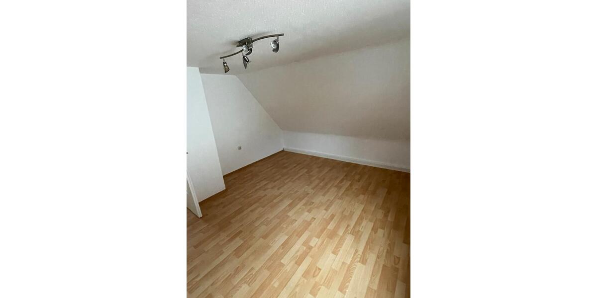 Einfamilienhaus Mitterteich - 2 Zimmer, 65 m&sup2;, 750&euro; | Angebot:26408429