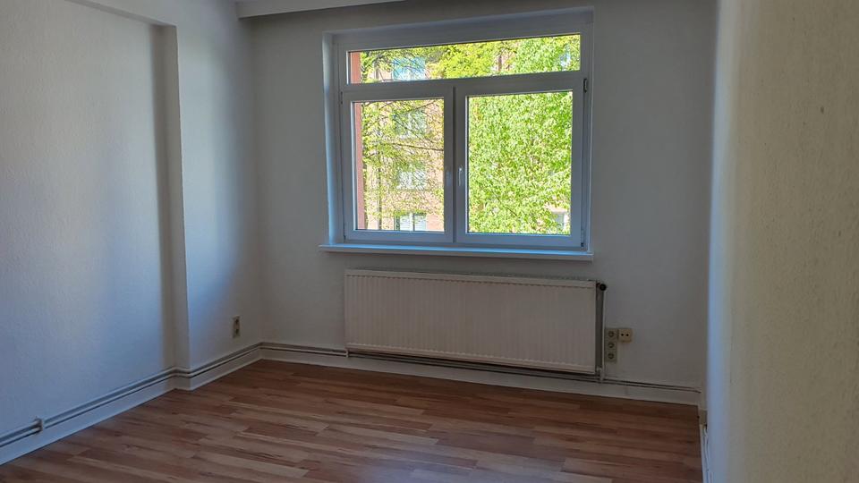 Etagenwohnung Lübeck Sankt Lorenz Nord - 2.5 Zimmer, 70 m&sup2;, 659&euro; | Angebot:26415324