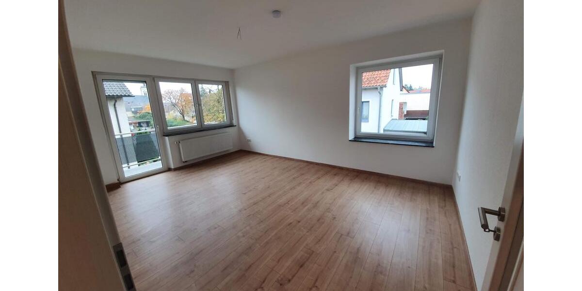 Etagenwohnung Bergrheinfeld - 4 Zimmer, 125 m&sup2;, 1.000&euro; | Angebot:26267710
