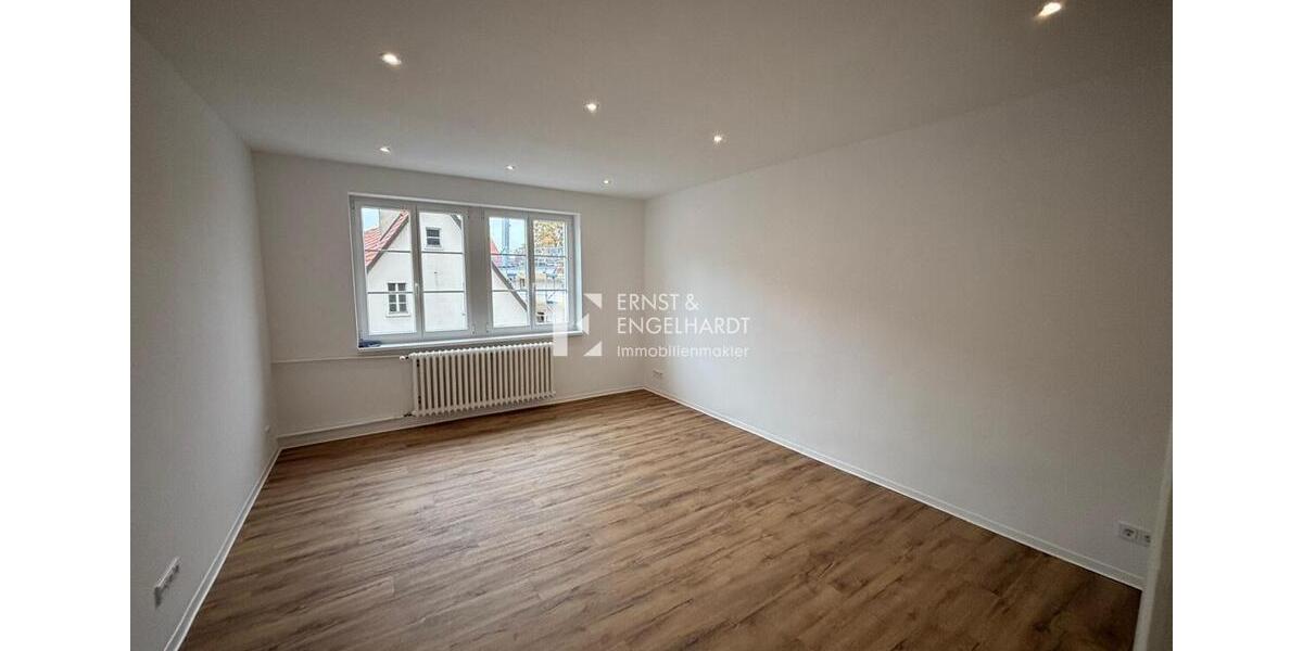 Etagenwohnung Kitzingen - 2 Zimmer, 90 m&sup2;, 900&euro; | Angebot:26381392