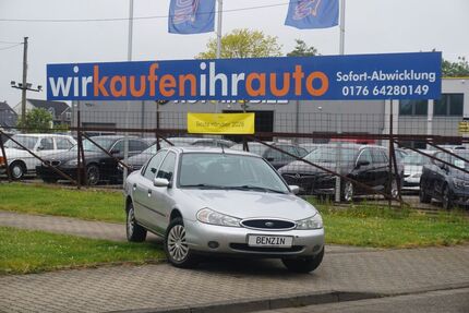 Ford Mondeo 127.000 km 1.699 &euro; Kempen 47906