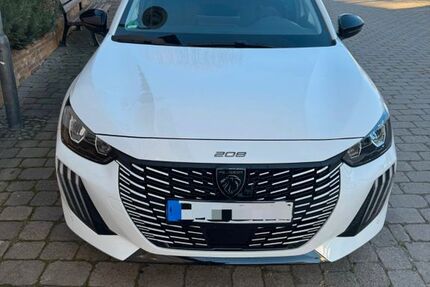 Peugeot 208 23.000 km 17.000 € Usingen 61250
