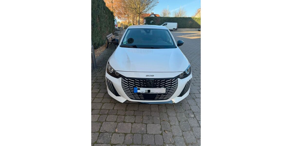 Peugeot 208 23.000 km 17.000 € Usingen 61250