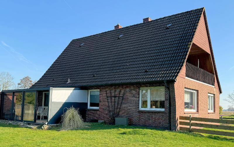 Schönes, großes Wohnhaus in Osteel (SG Brookmerland - Störtebekerland) (Mindestgebot: 239.000 EUR) - Einfamilienhaus Osteel | Angebot:27184294