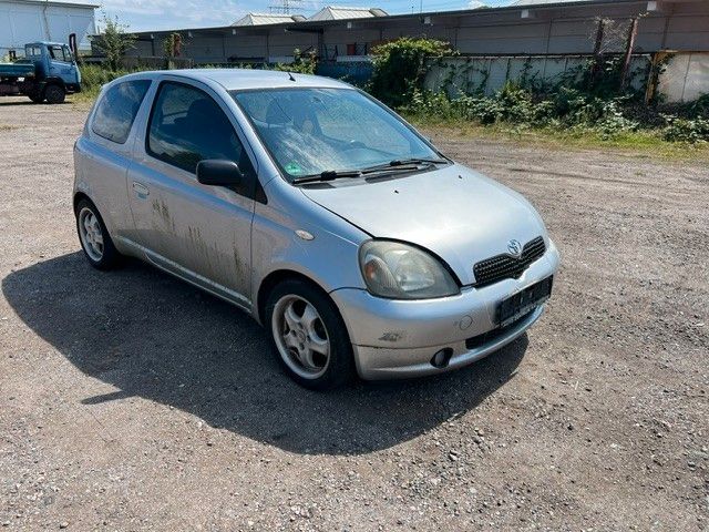Toyota Yaris 171.000 km 990 &euro; Hamburg 22113