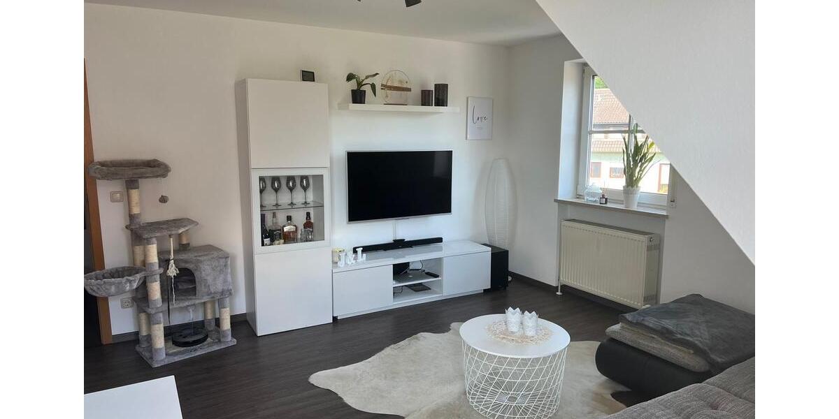 Dachgeschoßwohnung Schwandorf - 2 Zimmer, 65 m&sup2;, 698&euro; | Angebot:26403648