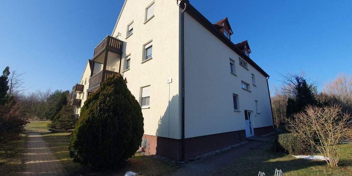 Etagenwohnung Bad Schmiedeberg - 3 Zimmer, 77 m&sup2;, 99.000&euro; | Angebot:25665793