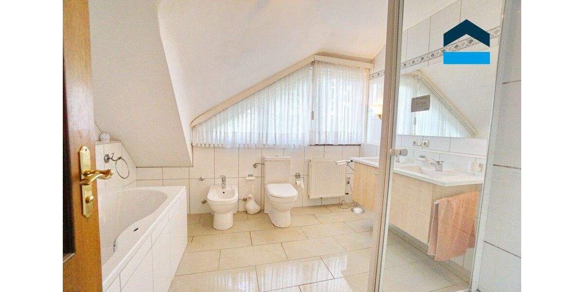 Issum-Sevelen: Familienanwesen - Wohnen u. Arbeiten unter einem Dach 9 zimmer