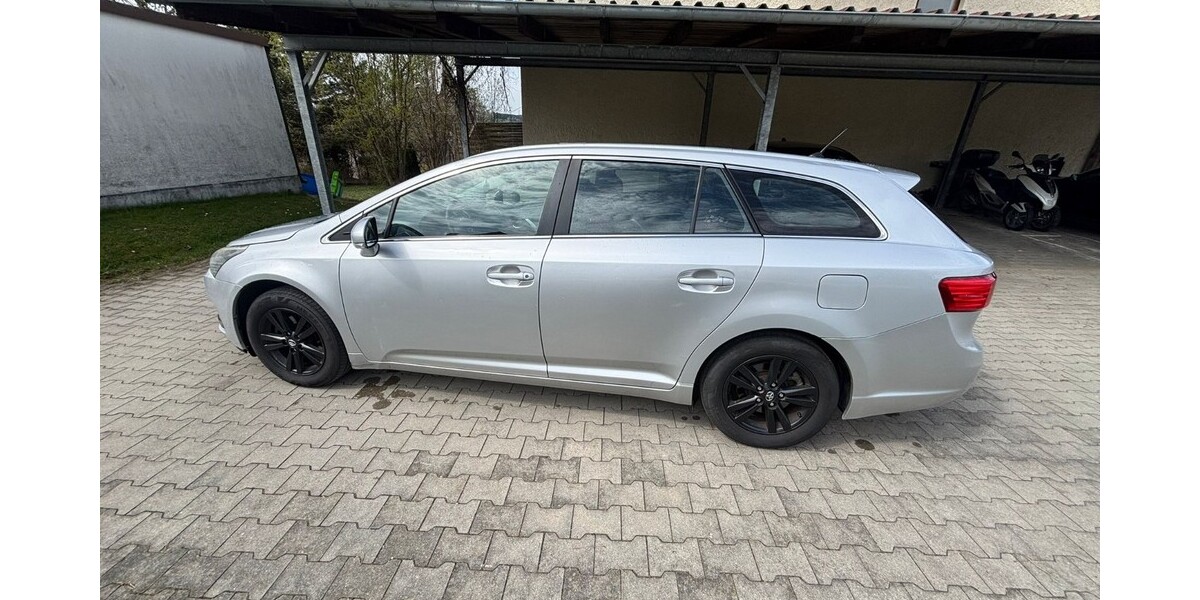 Toyota Avensis 318.032 km 6.000 &euro; Ortenburg 94496