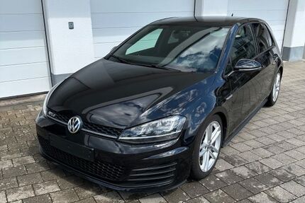 VW Golf 157.822 km 15.900 &euro; Schonach 78136