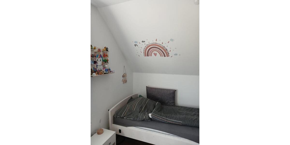 Dachgeschoßwohnung Hage - 3 Zimmer, 80 m&sup2;, 650&euro; | Angebot:26386036