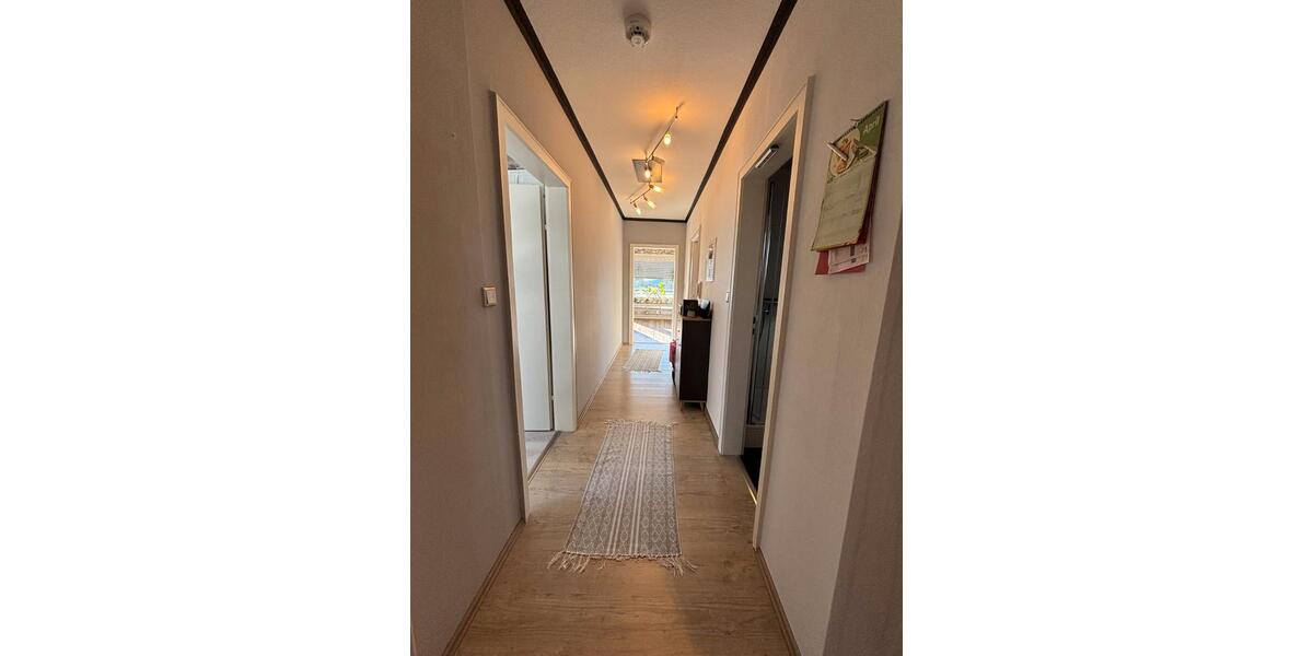 Dachgeschoßwohnung Petersberg - 3 Zimmer, 103 m&sup2;, 310.000&euro; | Angebot:26578461