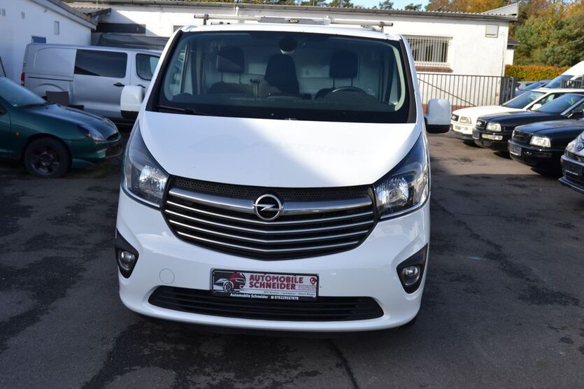 Opel Vivaro 243.500 km 6.899 € Munster 29633