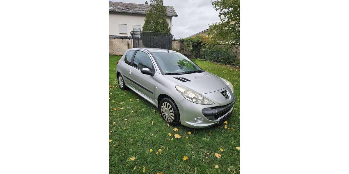 Peugeot 207 81.851 km 2.300 € Rödermark 63322
