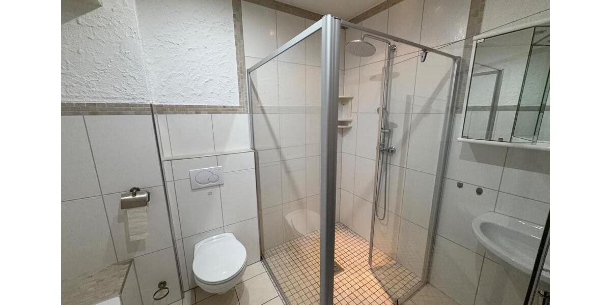 Dachgeschoßwohnung Schloß Holte-Stukenbrock Stukenbrock - 3 Zimmer, 82 m&sup2;, 249.000&euro; | Angebot:23190968