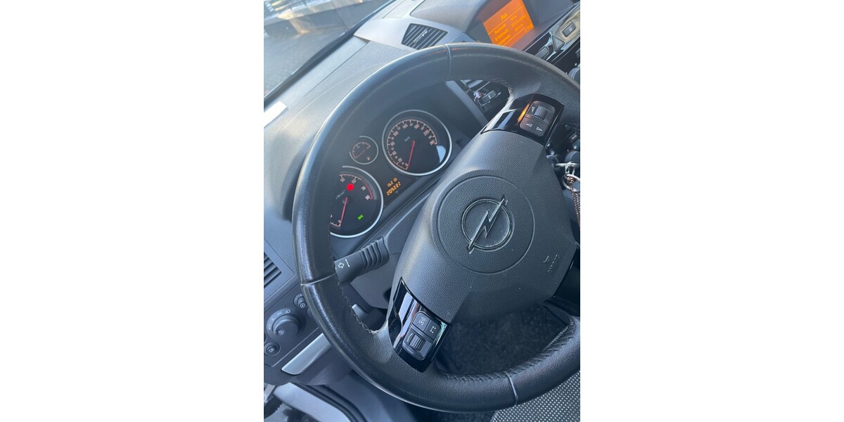 Opel Zafira 209.103 km 4.799 &euro; Geesthacht 21502