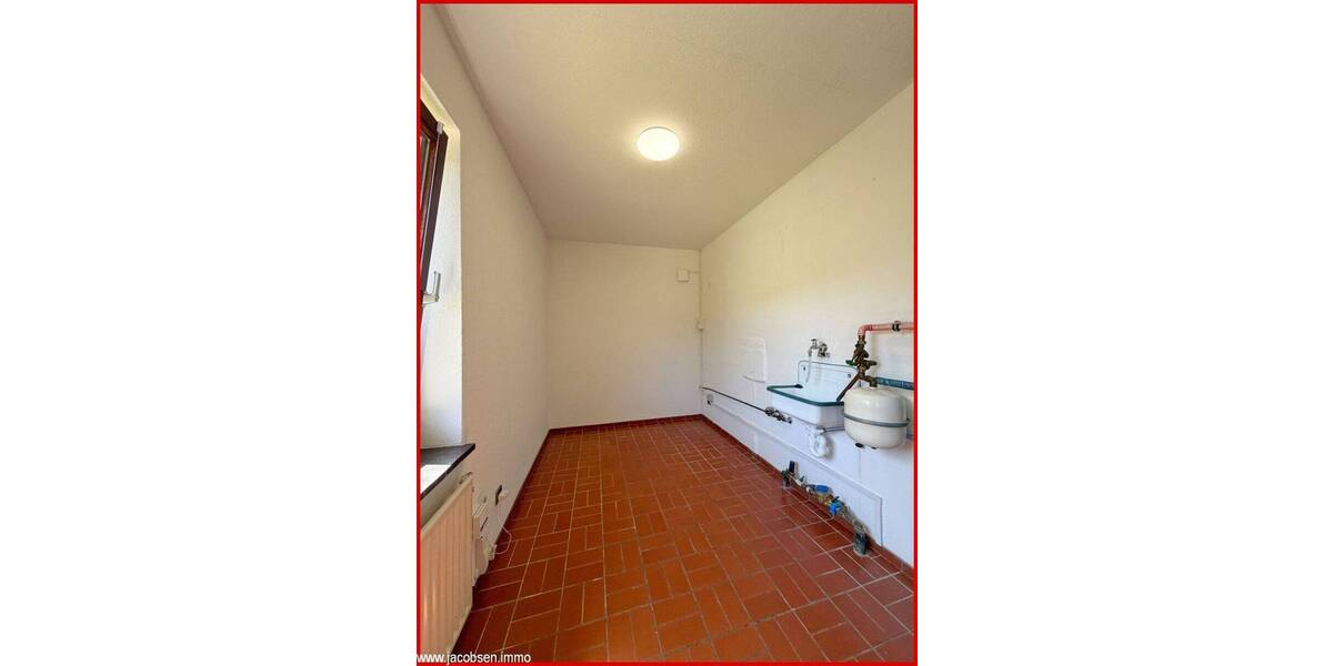 Bungalow Fahrdorf - 3 Zimmer, 130 m&sup2;, 1.650&euro; | Angebot:26799093