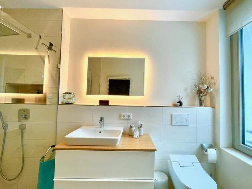 Hochwertige, vollmöblierte Erdgeschosswohnung mit Terrasse und Gartenanteil in bester Lage am Killesberg 4 zimmer