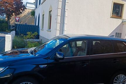 Mitsubishi Plug-in Hybrid Outlander