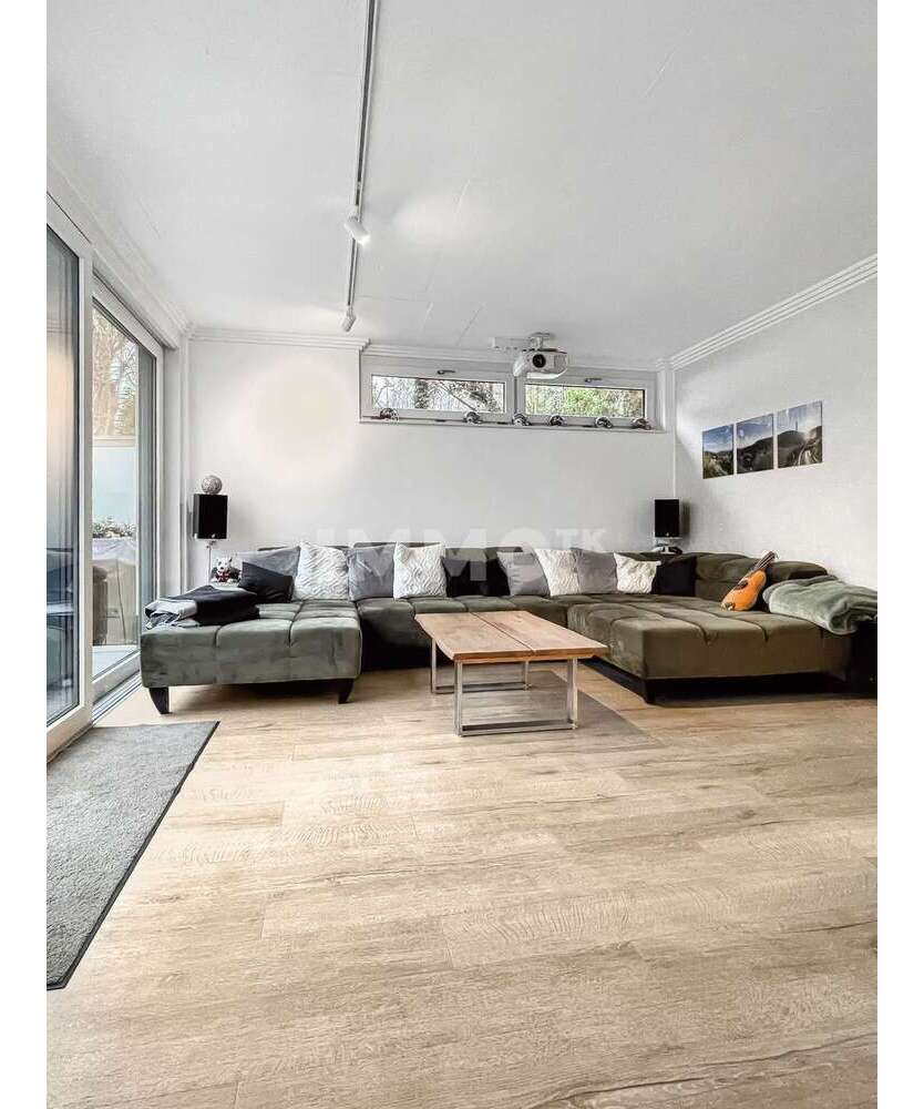 Haus zum Kaufen in Solingen 689.000 € 240 m²