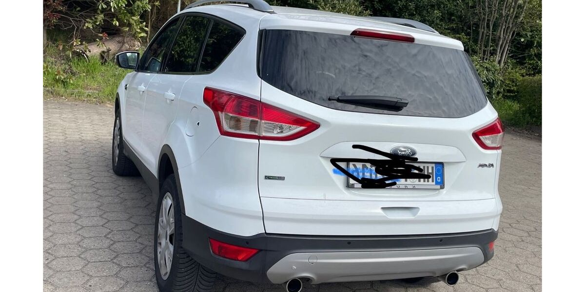 Ford Kuga 119.560 km 9.800 &euro; Wandsbek 22043