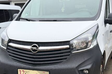 Opel Vivaro 175.459 km 6.599 € Nörten-Hardenberg OT Angerstein 37176