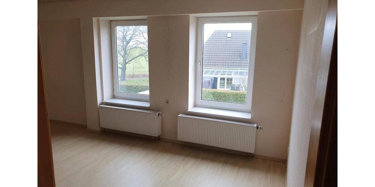 Etagenwohnung Hamberge - 3 Zimmer, 95 m&sup2;, 950&euro; | Angebot:25207815