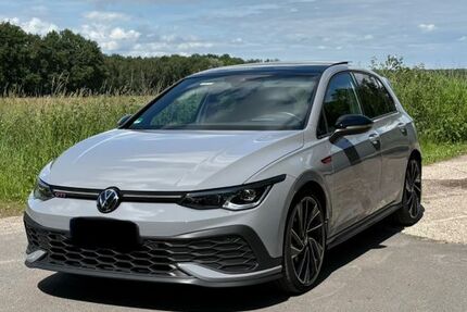 VW Golf 49.000 km 32.800 &euro; Potsdam 14476