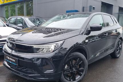 Opel Grandland (X) 27.641 km 28.980 &euro; Potsdam 14480