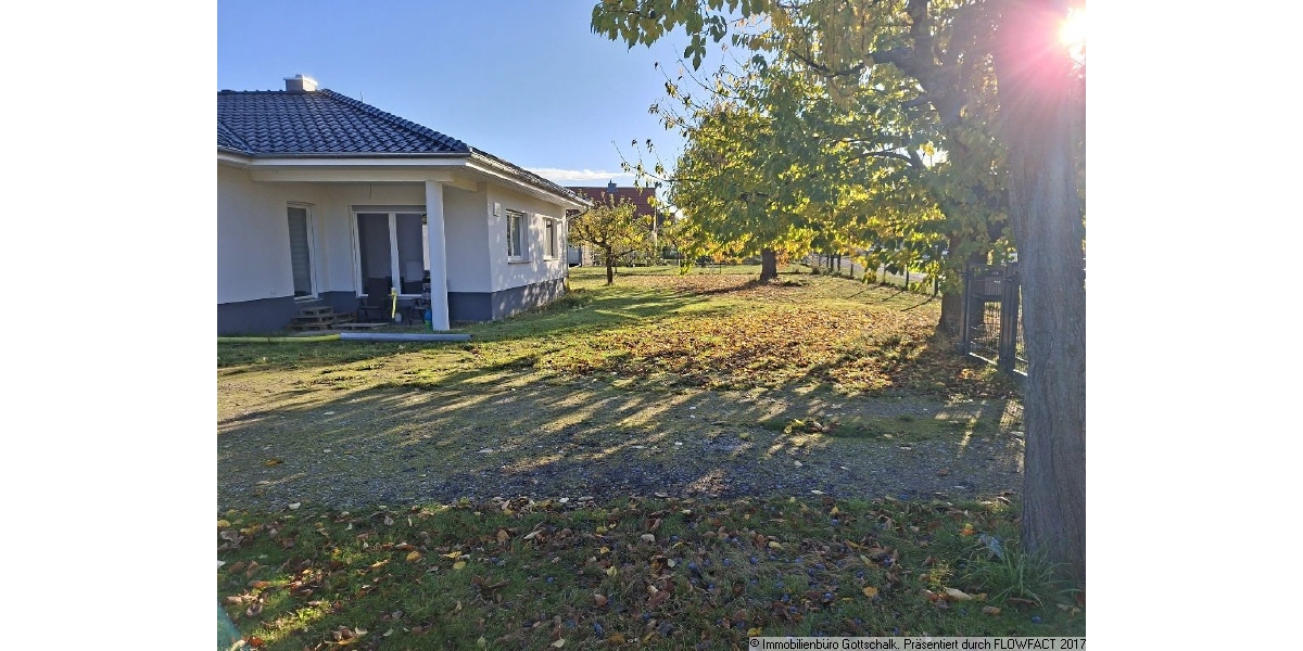 Ländliche Ruhe trifft moderneTechnik- Energiesparender Neubau-Bungalow - Einfamilienhaus Falkenberg | Angebot:26785333