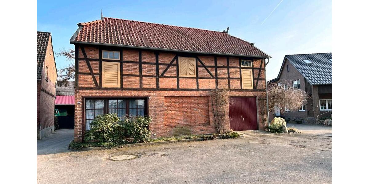 Einfamilienhaus Wittingen Knesebeck - 8 Zimmer, 250 m&sup2;, 150.000&euro; | Angebot:26024327