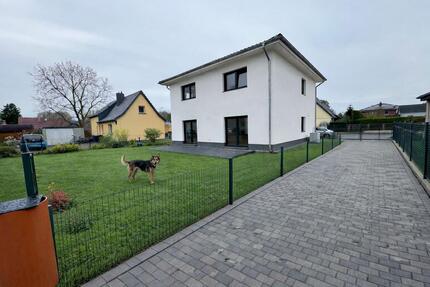 Haus Panketal - 5 Zimmer, 170 m&sup2;, 2.890&euro; | Angebot:26227806