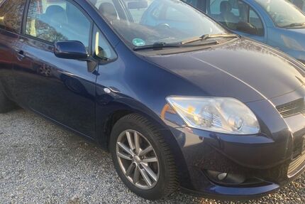 Toyota Auris 150.562 km 2.980 &euro; Jena 07743