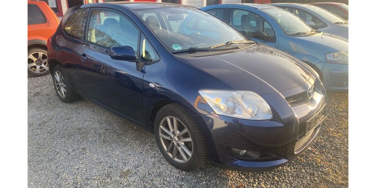 Toyota Auris 150.562 km 2.980 &euro; Jena 07743