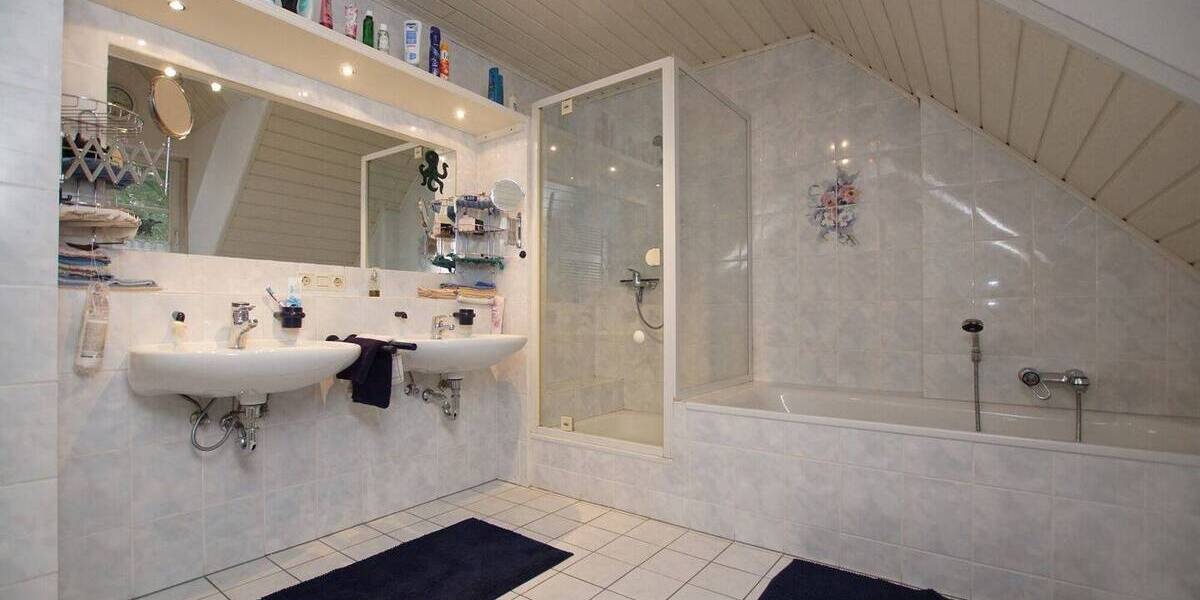 Einfamilienhaus Herzebrock-Clarholz Clarholz - 8 Zimmer, 180 m&sup2;, 850.000&euro; | Angebot:25836561