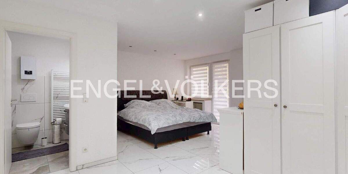 Etagenwohnung Moers Moers-Mitte - 5 Zimmer, 156 m&sup2;, 375.000&euro; | Angebot:23987140