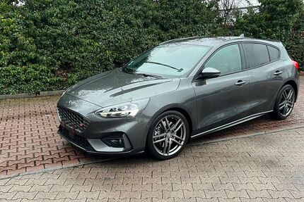 Ford Focus 66.000 km 22.990 &euro; Heddesheim 68542