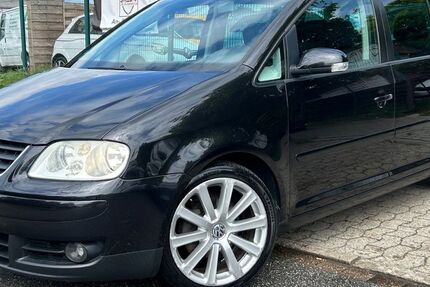 VW Touran 241.000 km 2.590 &euro; Neu Wulmstorf 21629
