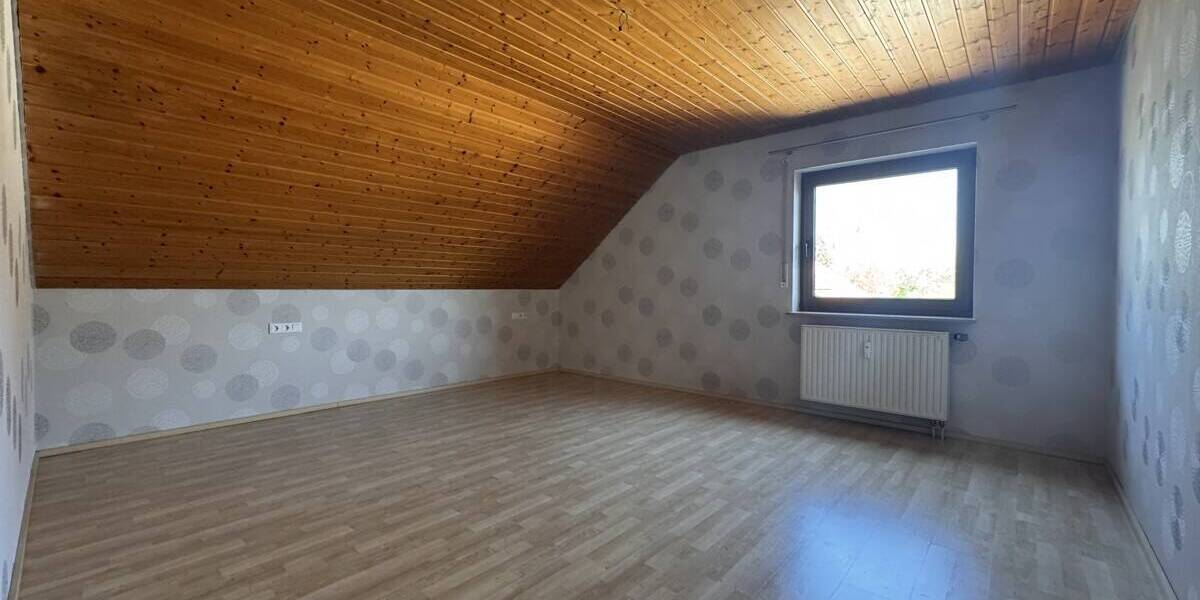 Etagenwohnung Crailsheim - 4 Zimmer, 93 m&sup2;, 800&euro; | Angebot:26694543