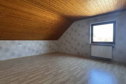 Wohnung Crailsheim - 4 Zimmer, 93 m&sup2;, 800&euro; | Angebot:26694543